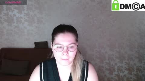 Snapshot of holy_michela chatting on March 6, 5:35 am Welcome guys  Pleasure to see you all here  My name is MichaelaTip menu is active Private is open  online show from March 6, 5:35 am