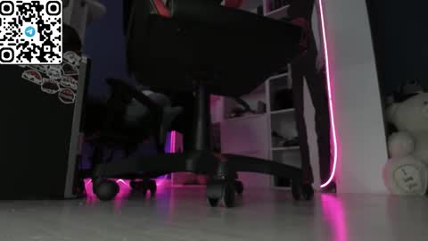 holy_mistresss online show from March 27, 9:54 am