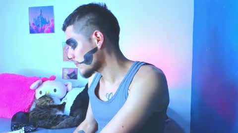      online show from November 29, 5:31 pm