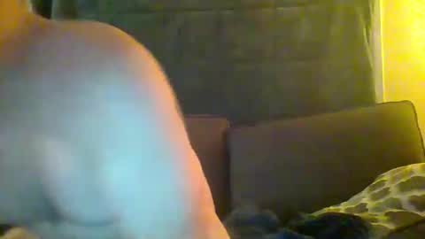 holycamole666 online show from April 1, 4:13 am