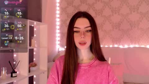 Mia online show from October 5, 3:59 am