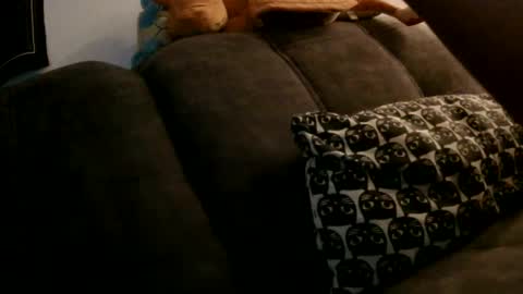 Honey and Heat online show from September 27, 8:50 pm