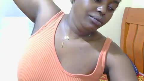 honey_caddy online show from June 16, 6:06 am