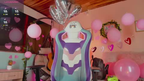 HONEY online show from February 19, 9:58 pm