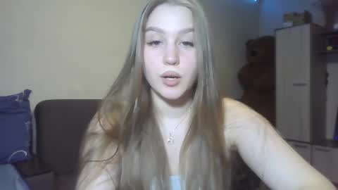 honey_lolaaa online show from October 20, 2:00 pm