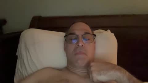 Snapshot of honey_man14 chatting on October 12, 2:31 pm honey_man14 online show from October 12, 2:31 pm