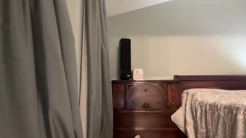 honey_man14 online show from May 3, 3:40 pm