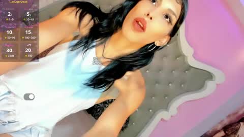 honey_moontsts online show from May 13, 11:53 am