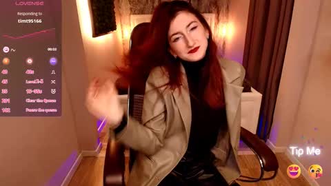 Violett online show from February 6, 10:01 pm