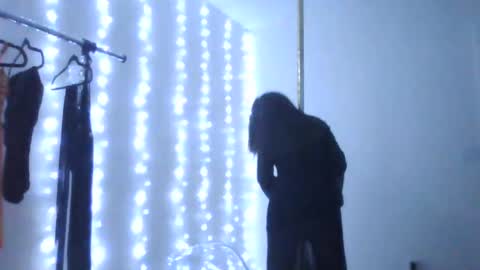 honeybaby_rosegold7 online show from March 2, 10:14 am