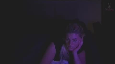 honeybuhnny online show from April 11, 12:53 pm