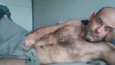 Snapshot of honeydaddyforyou chatting on March 8, 6:32 am honeydaddyforyou online show from March 8, 6:32 am