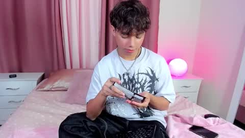 honeymoon_sariel online show from November 19, 8:29 pm