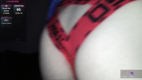 Nakedskinnybigd online show from May 9, 4:40 am