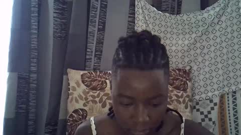 Leila online show from February 20, 9:11 am