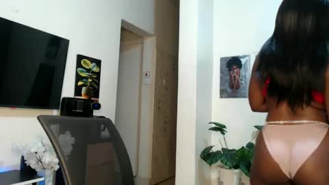 horny_princcess online show from February 19, 9:14 pm