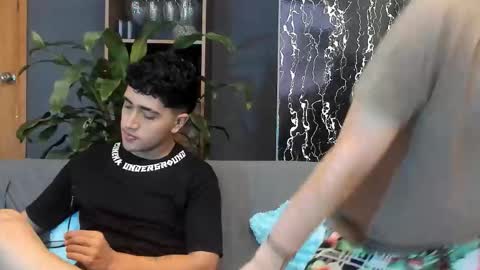 Snapshot of horny_twinks_guys chatting on October 19, 8:35 pm Alex and Camilo online show from October 19, 8:35 pm