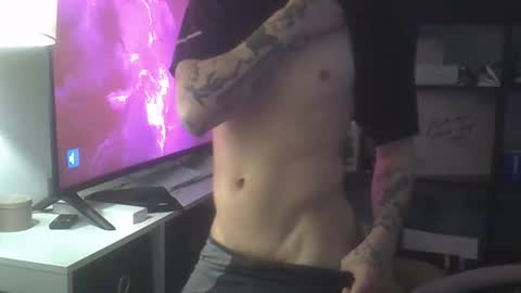 hornyfitboy24 online show from February 14, 1:36 pm