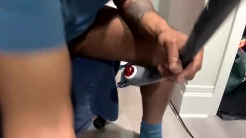 hornyftmguy82 online show from December 12, 3:10 am