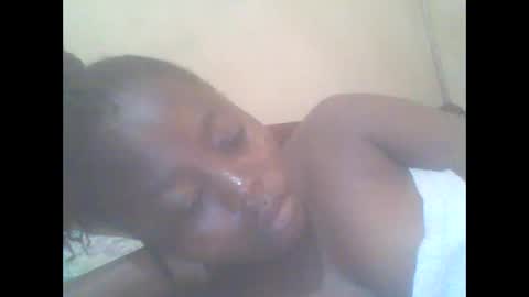 hornygal001 online show from October 29, 7:43 am