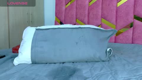 Valentina  online show from October 18, 5:39 pm