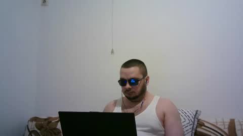 hornymonkey991 online show from May 20, 1:57 am