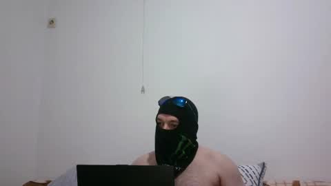 hornymonkey991 online show from May 7, 2:29 am