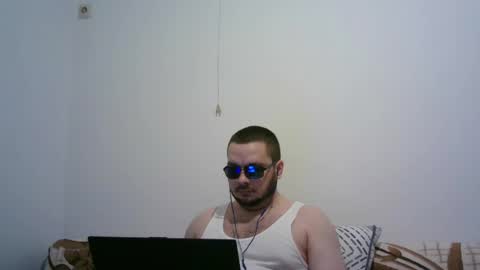 hornymonkey991 online show from May 27, 1:57 am