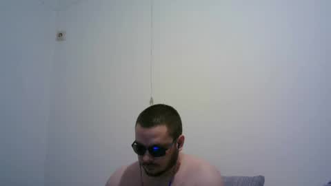 hornymonkey991 online show from May 29, 2:09 am