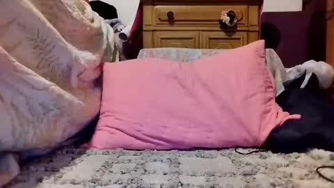 hornyslut33311 online show from May 10, 8:26 pm