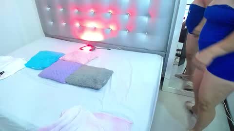 LILY online show from November 11, 10:01 pm