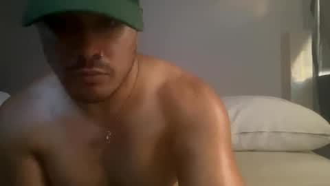 horsedock_ online show from May 30, 1:48 am