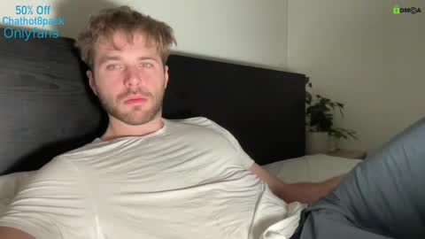 Edward aka Wolf online show from December 13, 3:49 am