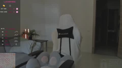   online show from September 14, 11:00 am