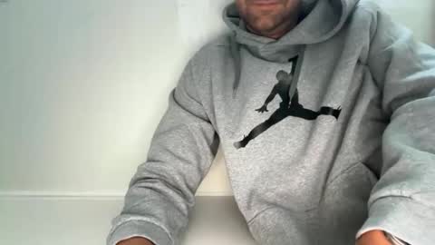 Bobby online show from March 6, 4:39 pm