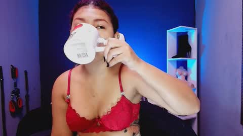 hot chocolate 4u online show from November 6, 12:30 pm