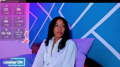 Hot Couple online show from September 20, 5:43 am