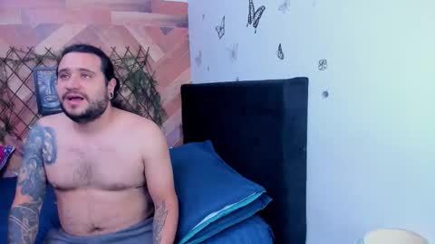 Snapshot of hot_couple_tattooo chatting on October 6, 4:19 am Emily  Christian online show from October 6, 4:19 am