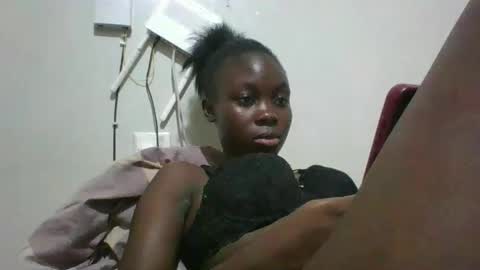 hot_gaal9 online show from January 31, 7:11 pm