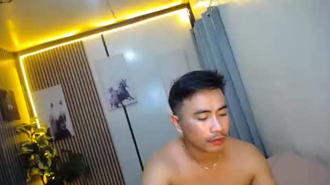 Snapshot of hot_khevin chatting on October 20, 7:08 pm hot_khevin online show from October 20, 7:08 pm