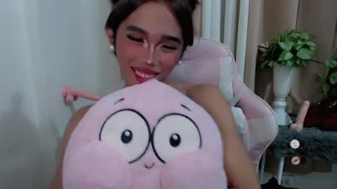 Khianna online show from May 29, 3:43 pm