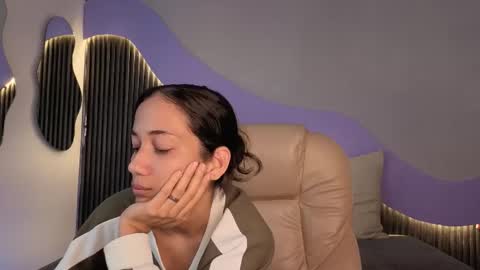 Alana online show from February 22, 9:39 pm