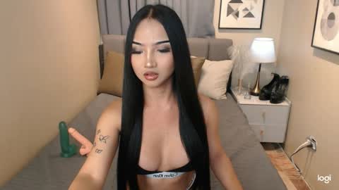 hot_nikki69 online show from May 24, 6:47 pm