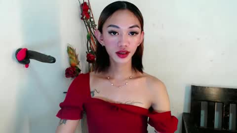 hot_petit69 online show from February 25, 3:54 am