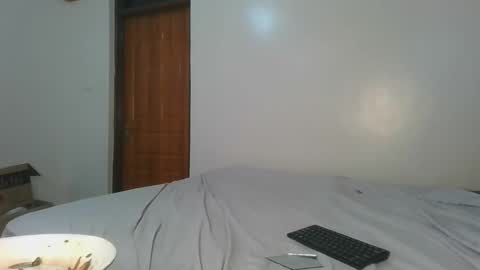 Hot petite online show from April 7, 7:27 pm