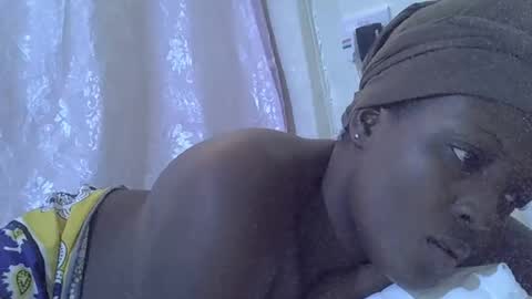 RAYLAH online show from April 15, 8:50 am