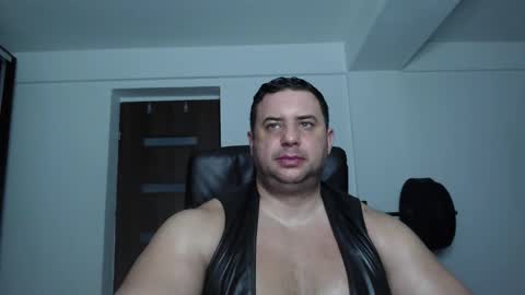 Stefano.. online show from October 18, 3:27 pm