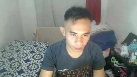 hotasianguyxxx online show from November 23, 8:34 am