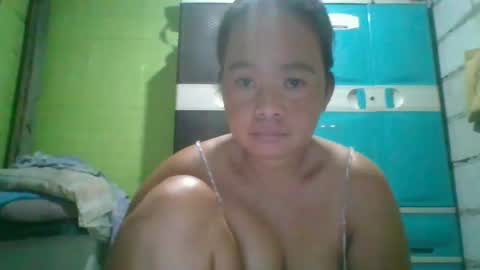 hotchicks4uxx online show from January 6, 10:15 pm