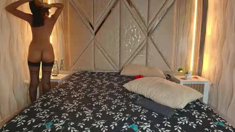 hotcouple_222 online show from February 14, 7:44 am